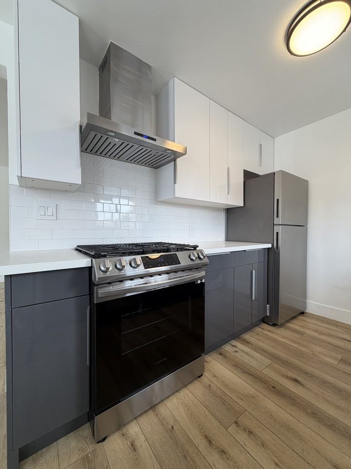 1514 S Cochran Ave #1 - Photo 5 of 12