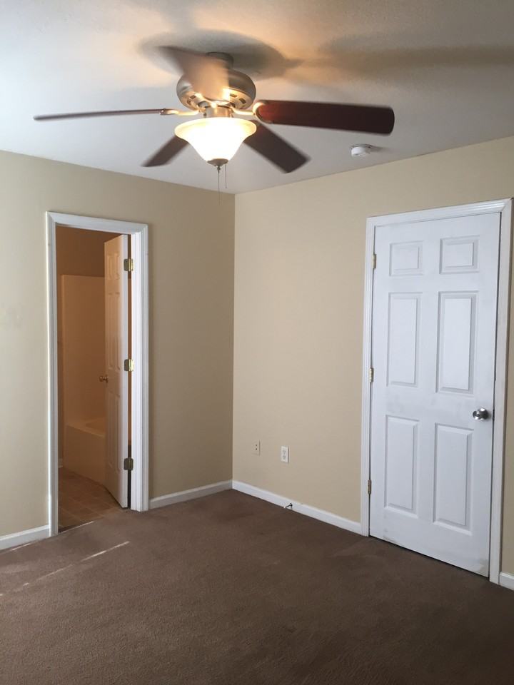 5606 Landings Pkwy #NA - Photo 2 of 33