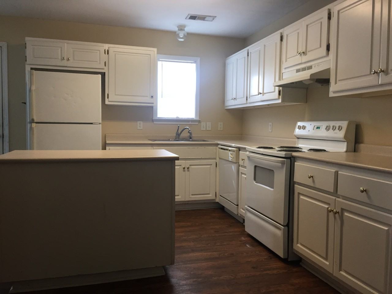 5606 Landings Pkwy #NA - Photo 7 of 36