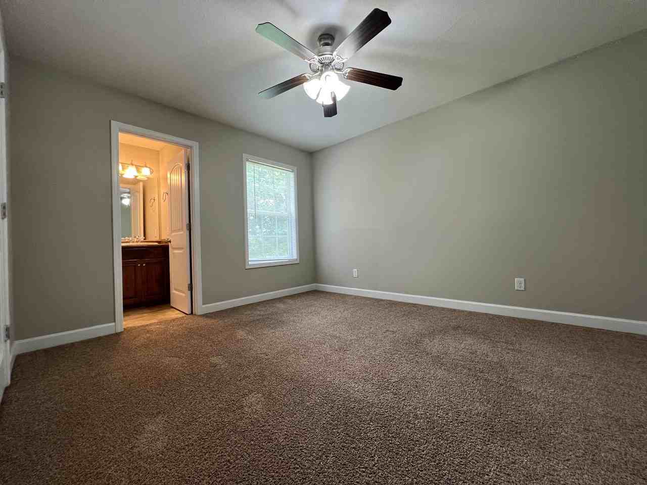 121 Nature Way #B - Photo 5 of 12