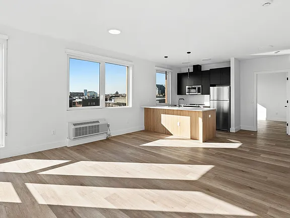 39 Madison St #503 - Photo 5 of 13