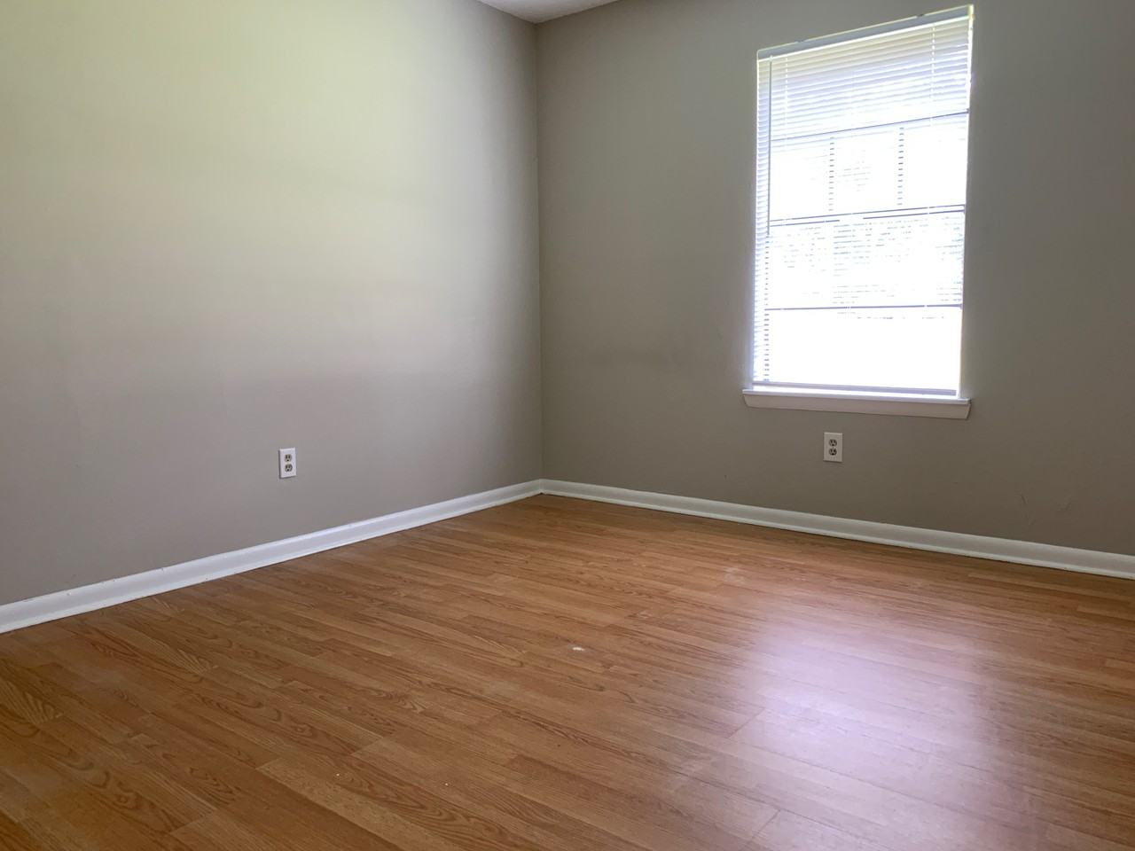 812 Robin Hood Trl #NA - Photo 5 of 18