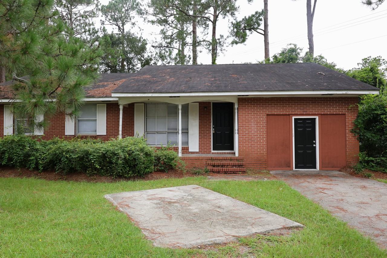 104 Catherine Ave #NA - Photo 3 of 30