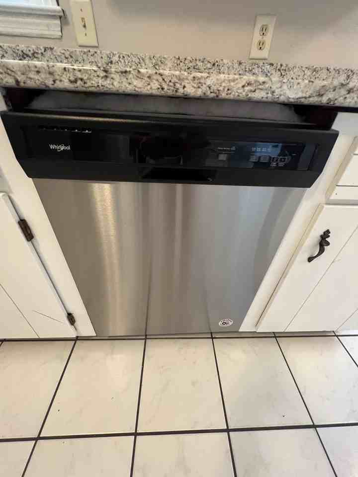 809 Robin Hood Trl #NA - Photo 2 of 8