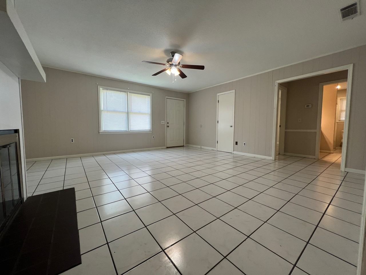 809 Robin Hood Trl #NA - Photo 6 of 8