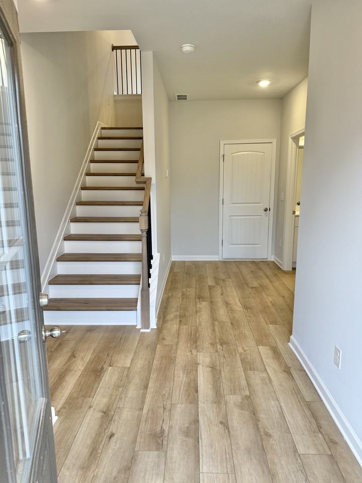 206 Daybreak Ln #206 - Photo 3 of 37