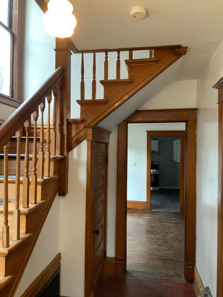 708 W Walnut St #2 - Photo 6 of 6