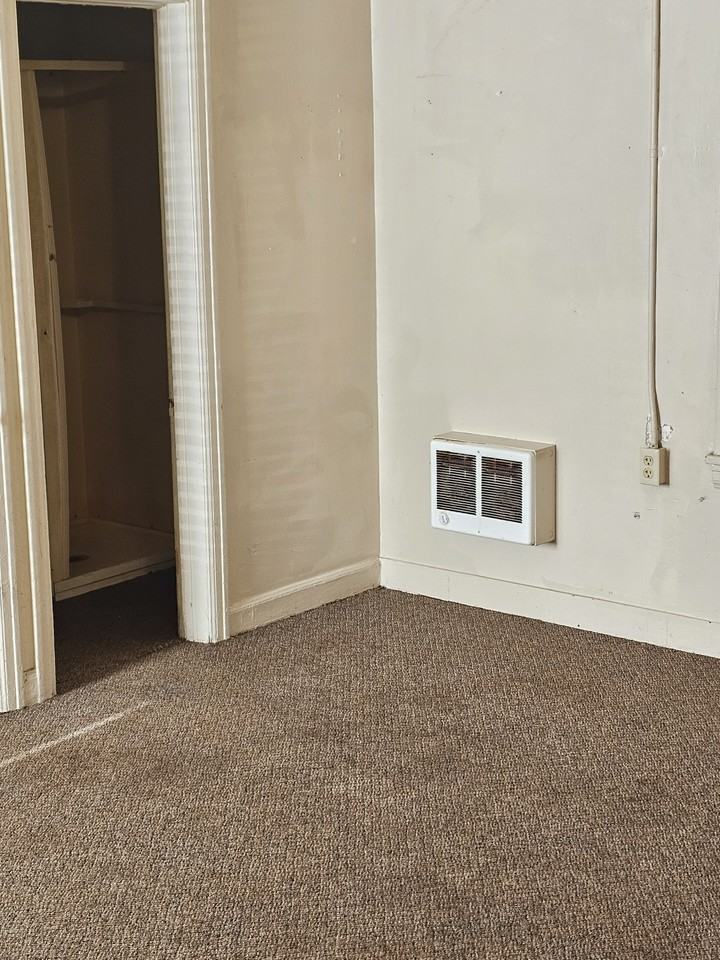 393 S Eastern Ave #3 - Photo 2 of 3