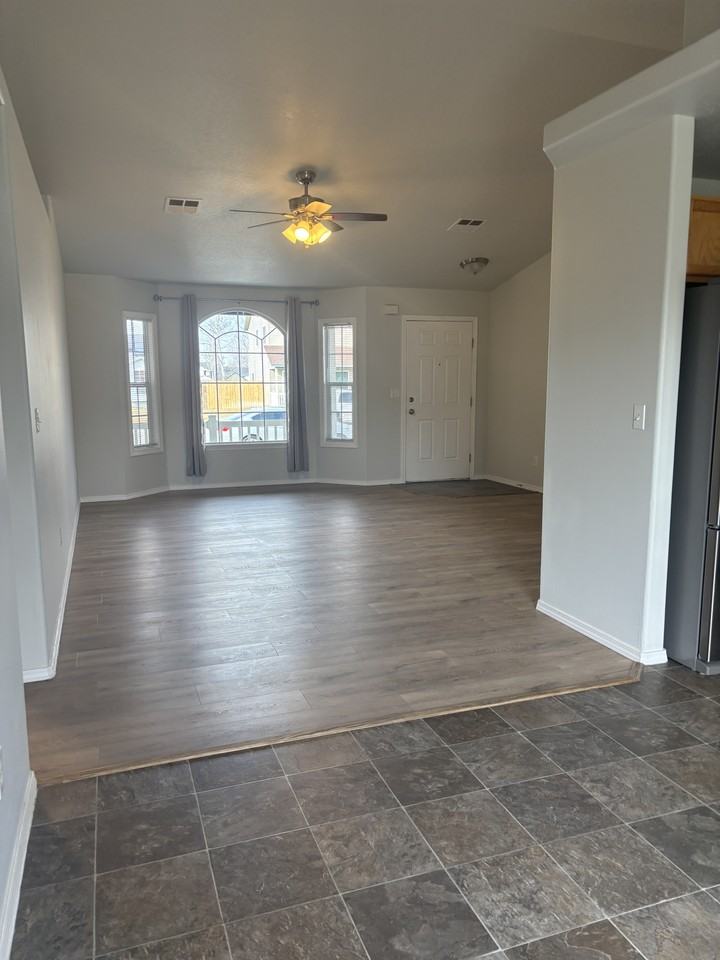 339 E Bay Owl Dr #NA - Photo 7 of 32