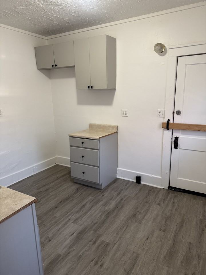 1926 Clements St #1926 - Photo 3 of 8