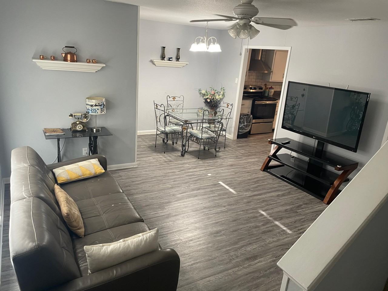 1807 Treehouse Trl #B - Photo 3 of 20