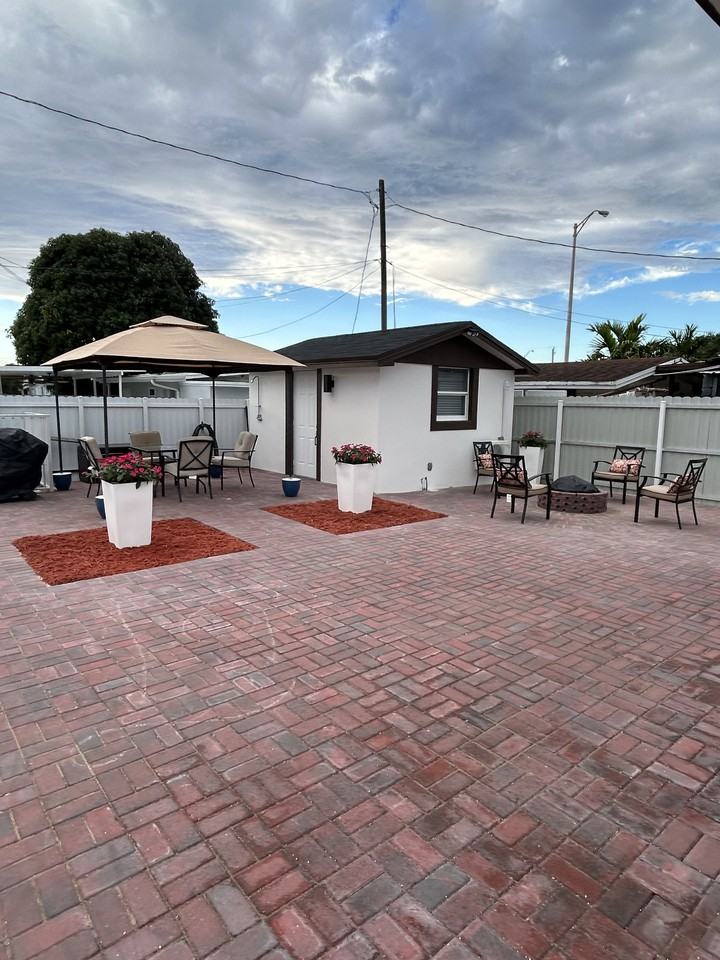 680 E 8th Ave #NA - Photo 6 of 31