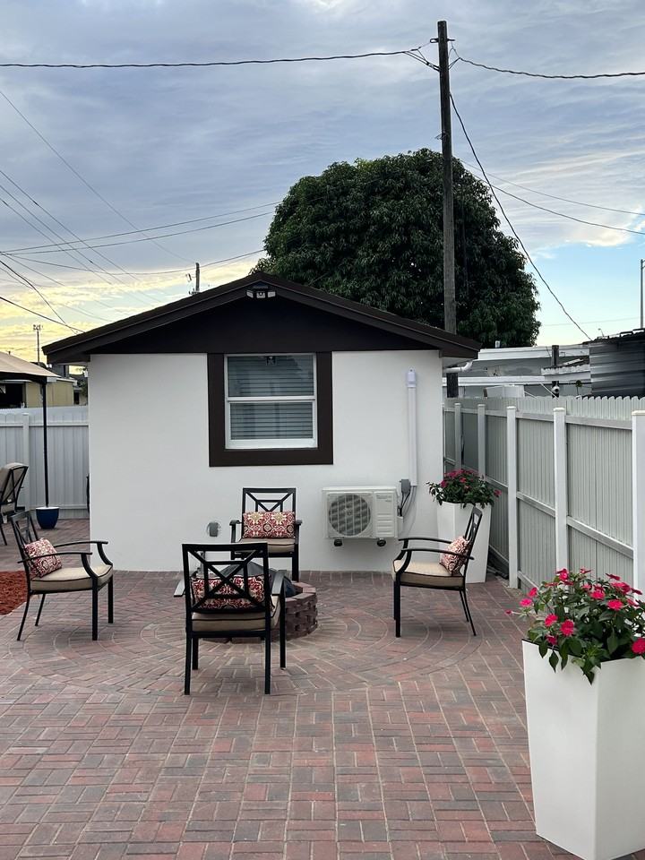 680 E 8th Ave #NA - Photo 7 of 31