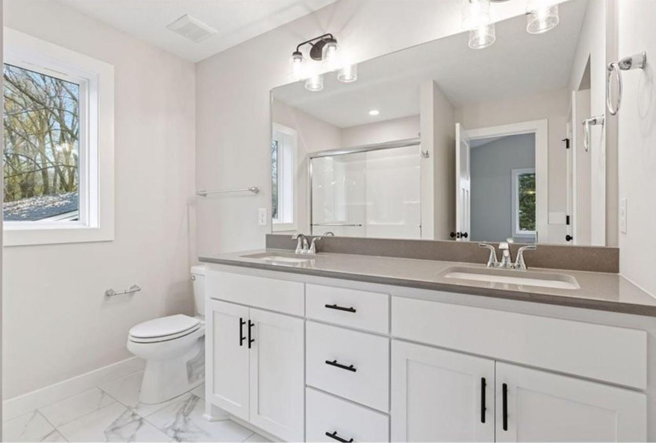 826 104th Ave Nw #NA - Photo 3 of 5