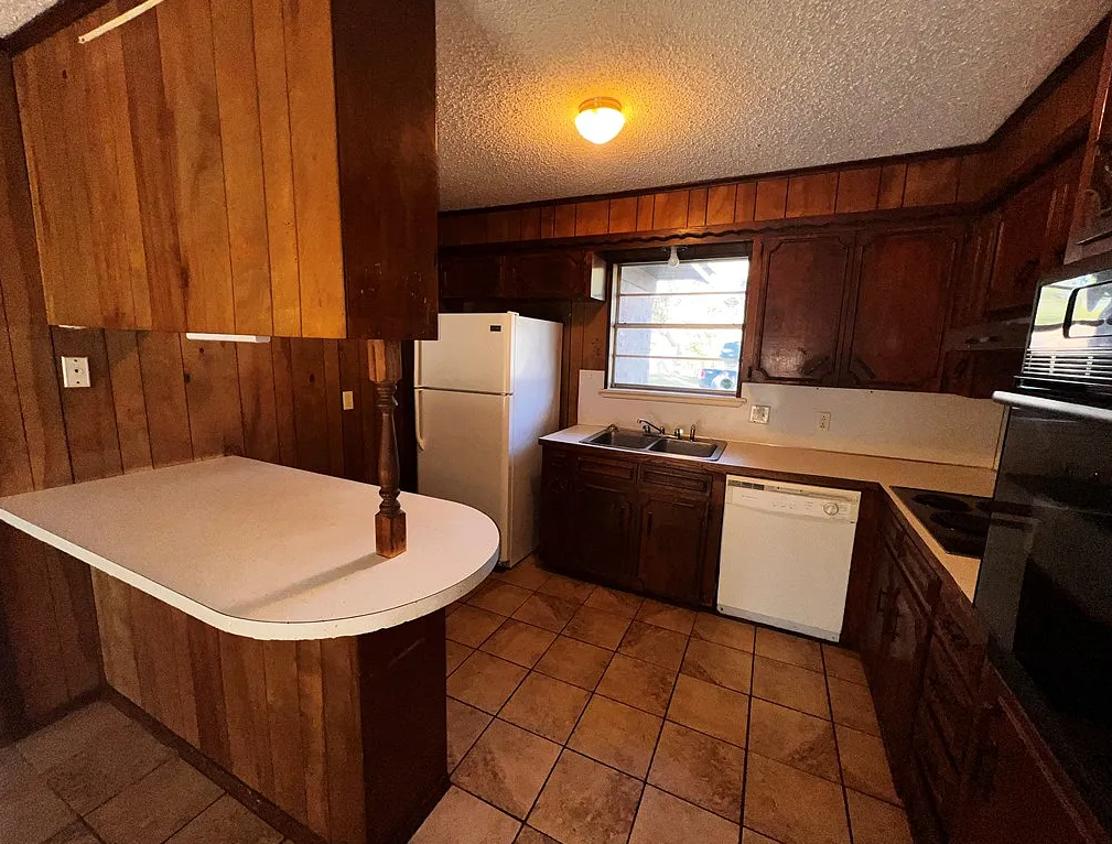 165 Greenforest Trl #NA - Photo 2 of 14