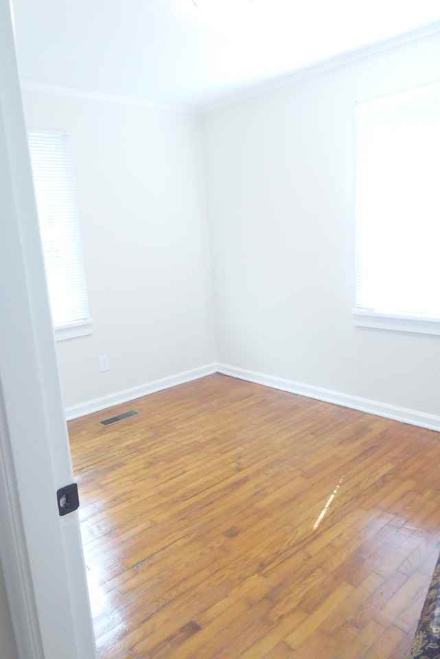 211 N Bigby Dr - Photo 7 of 11