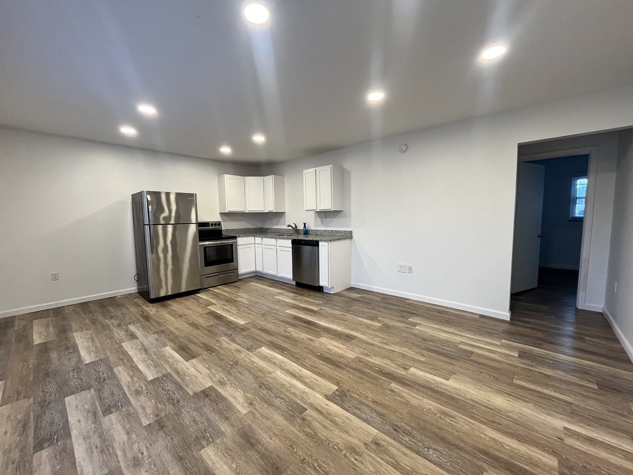 1020 Church St #1 - Photo 3 of 10