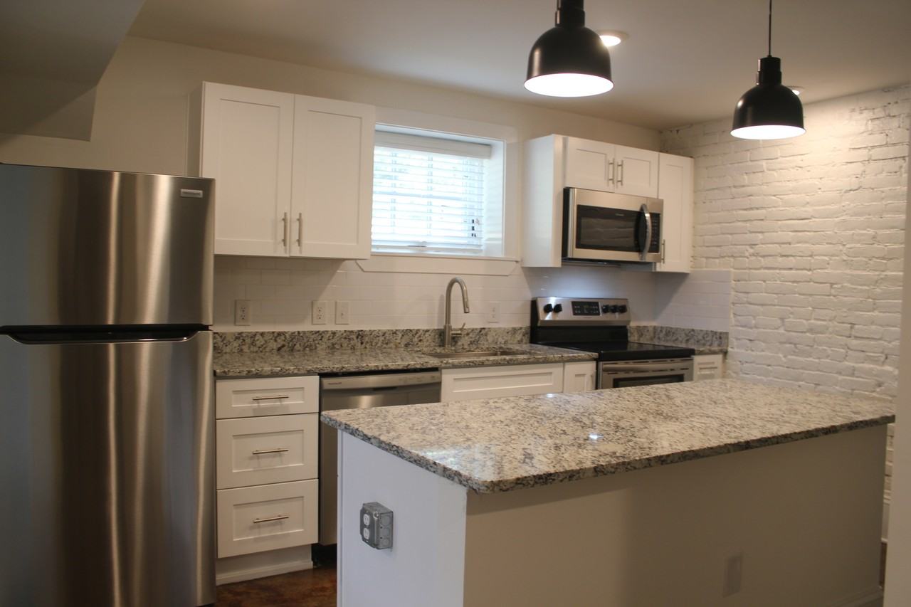 403 W Court St #102 - Photo 6 of 12