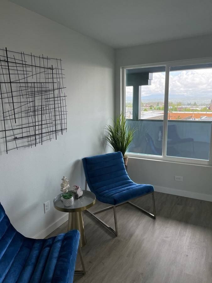 3130 Broadway #5 - Photo 6 of 8