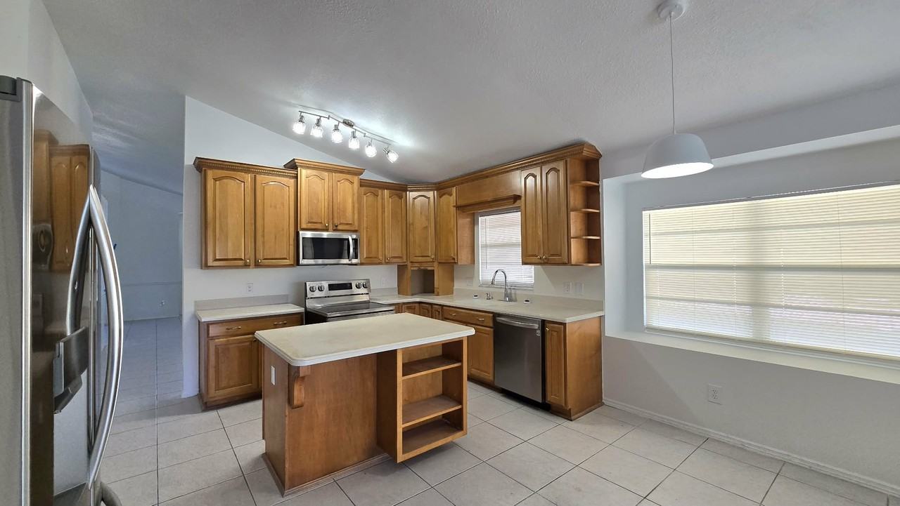 2341 Palm Creek Ave #NA - Photo 4 of 16