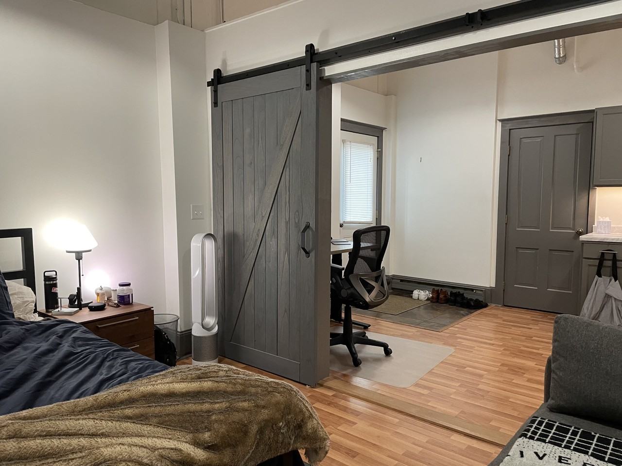 400 Main St E #6 - Photo 2 of 8