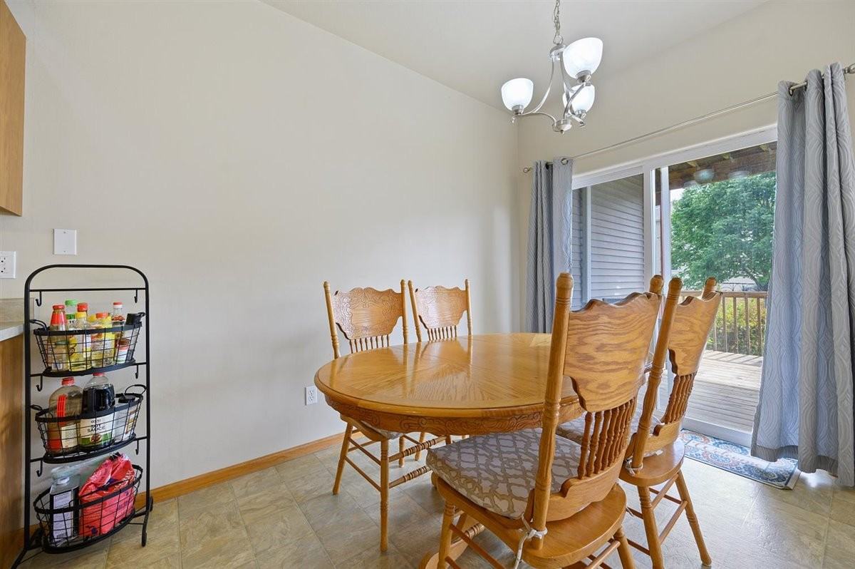 77 N Park Ridge Rd - Photo 5 of 21