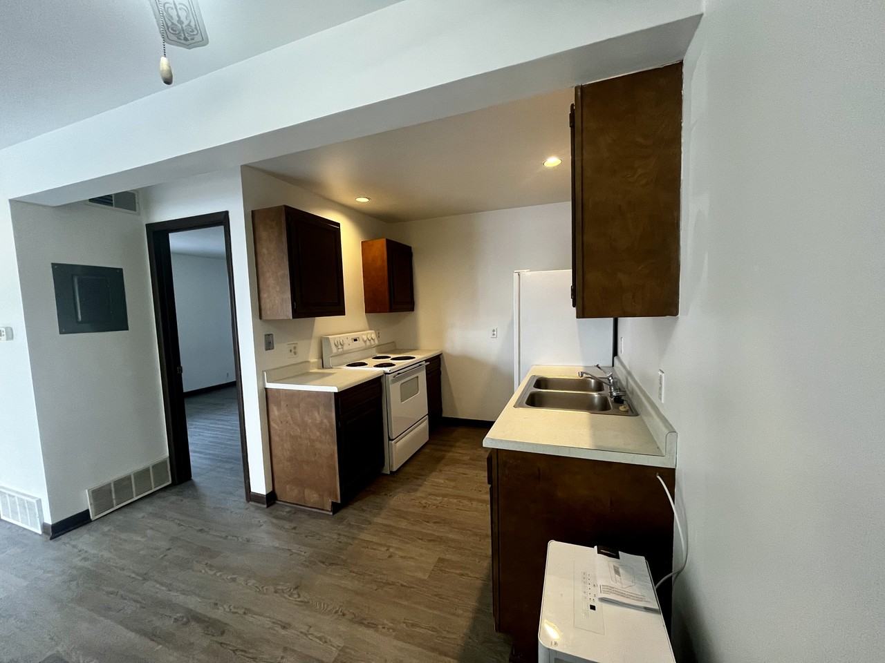 52 Nathan Rd #A - Photo 3 of 9