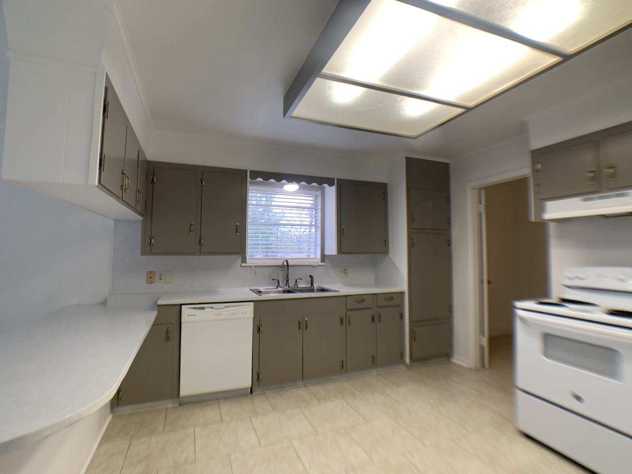 3111 Gilmer Rd - Photo 4 of 12