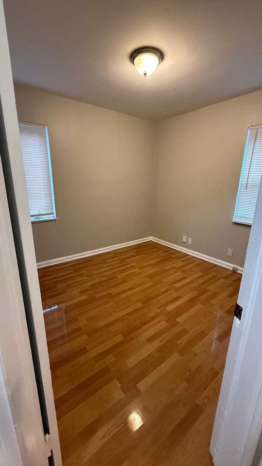 10370 Britain St - Photo 7 of 15