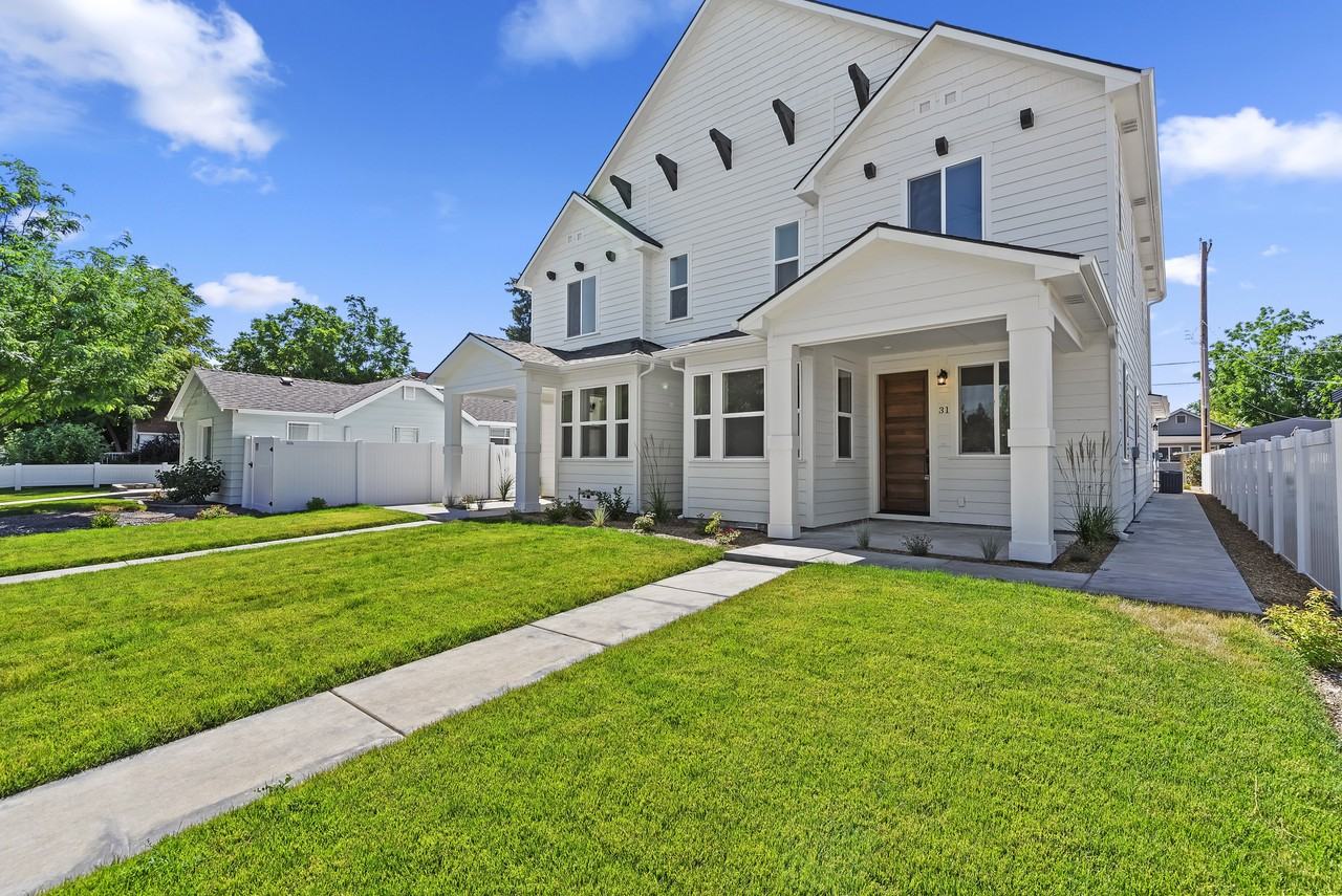 33 E Carlton Ave - Photo 2 of 25