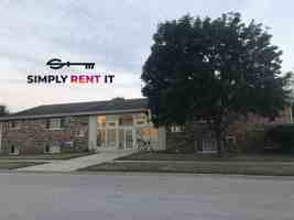 featured image of 934 Maple St #13