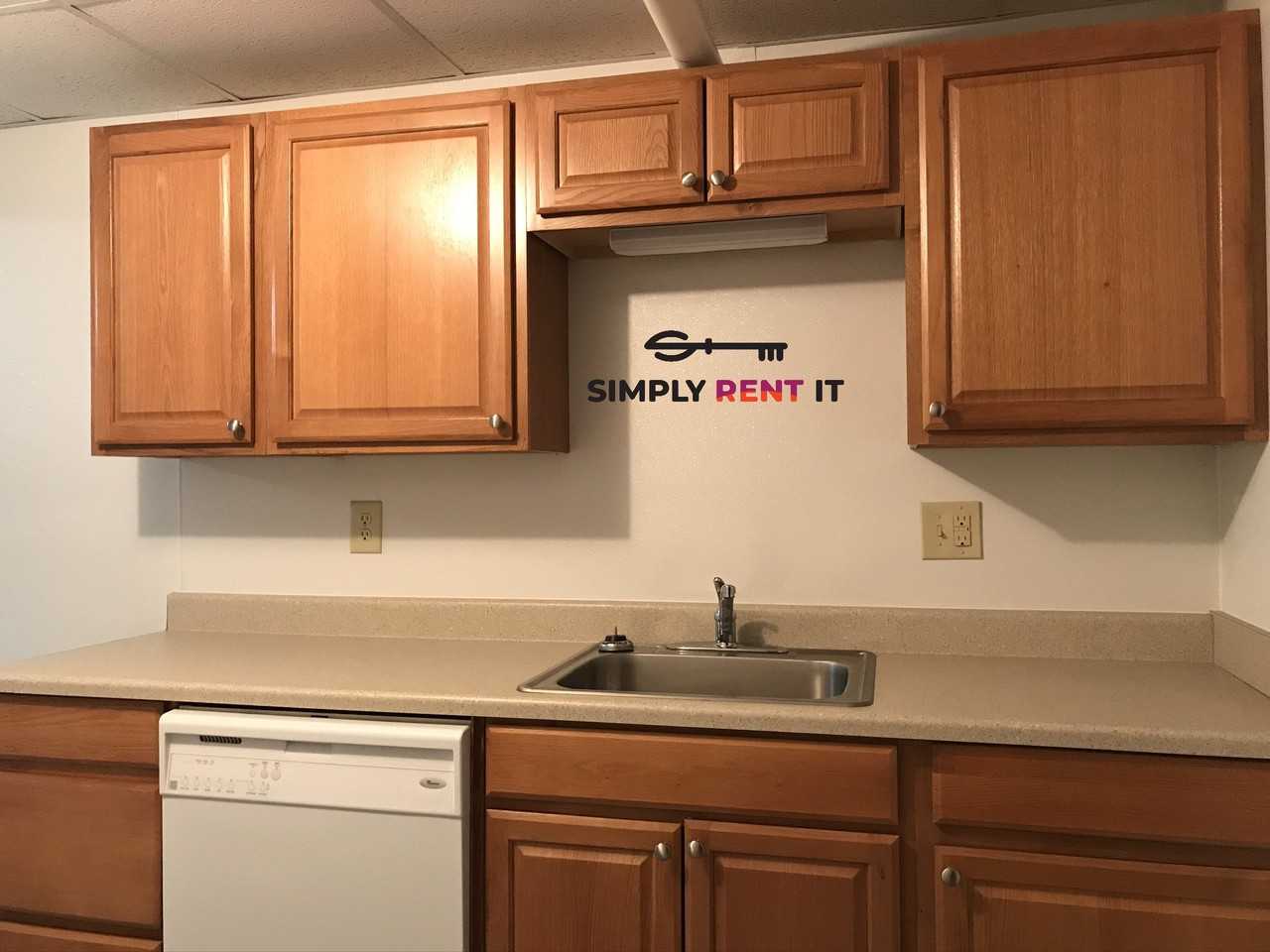 934 Maple St #13 - Photo 3 of 13