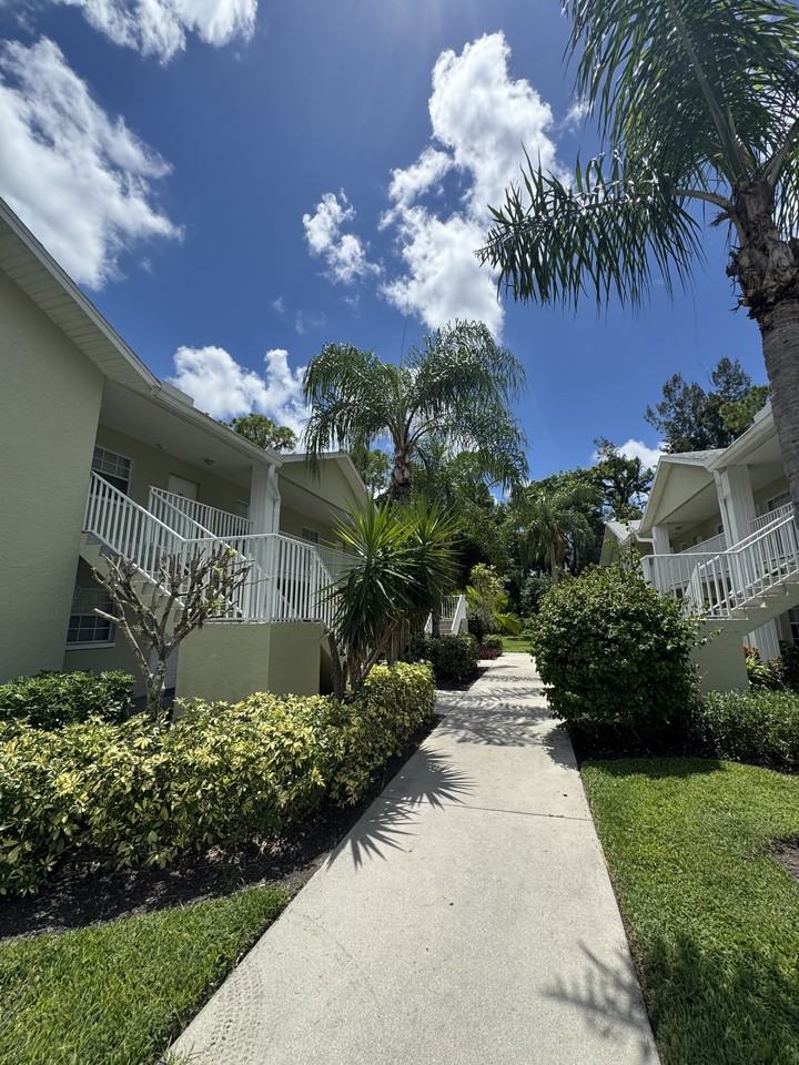 28261 Pine Haven Way