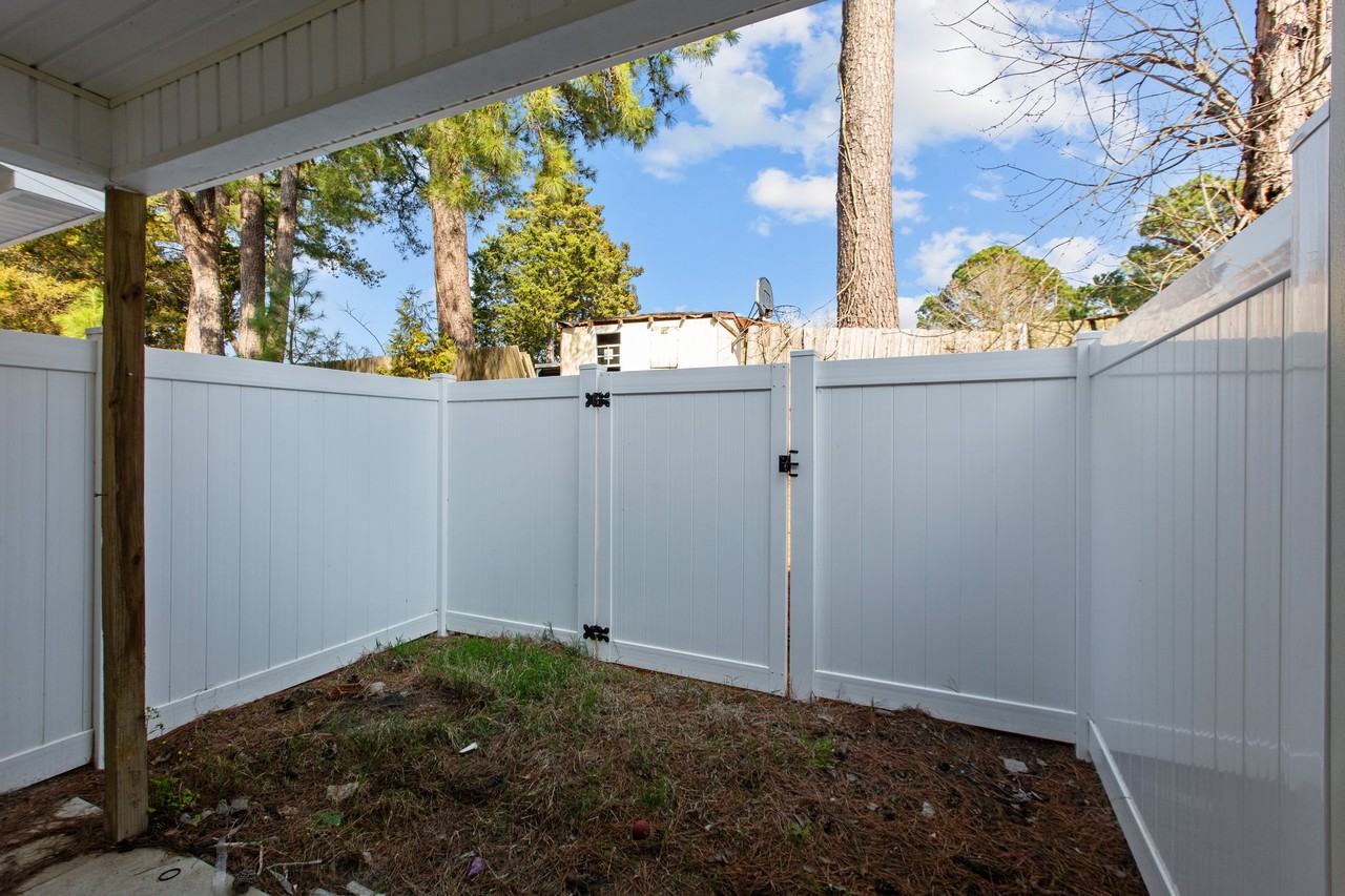 1533 Pine Brook Ct #2 - Photo 4 of 21