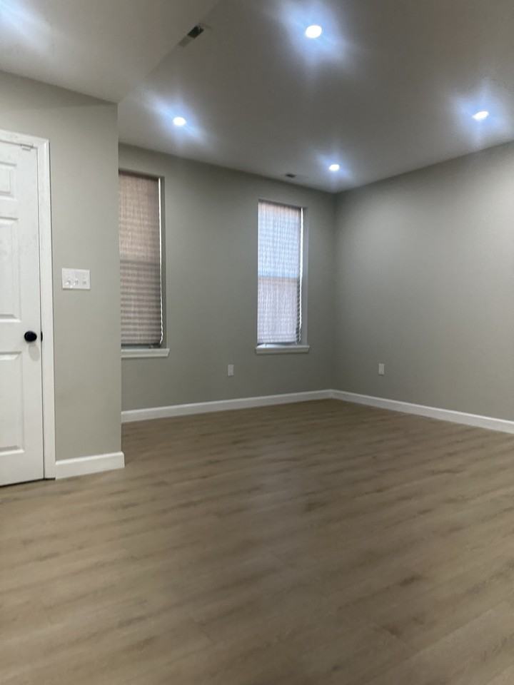 3715 Belair Rd - Photo 4 of 12