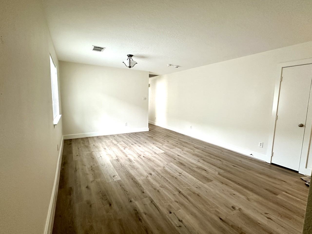 10611 Cobblecreek Way - Photo 4 of 17