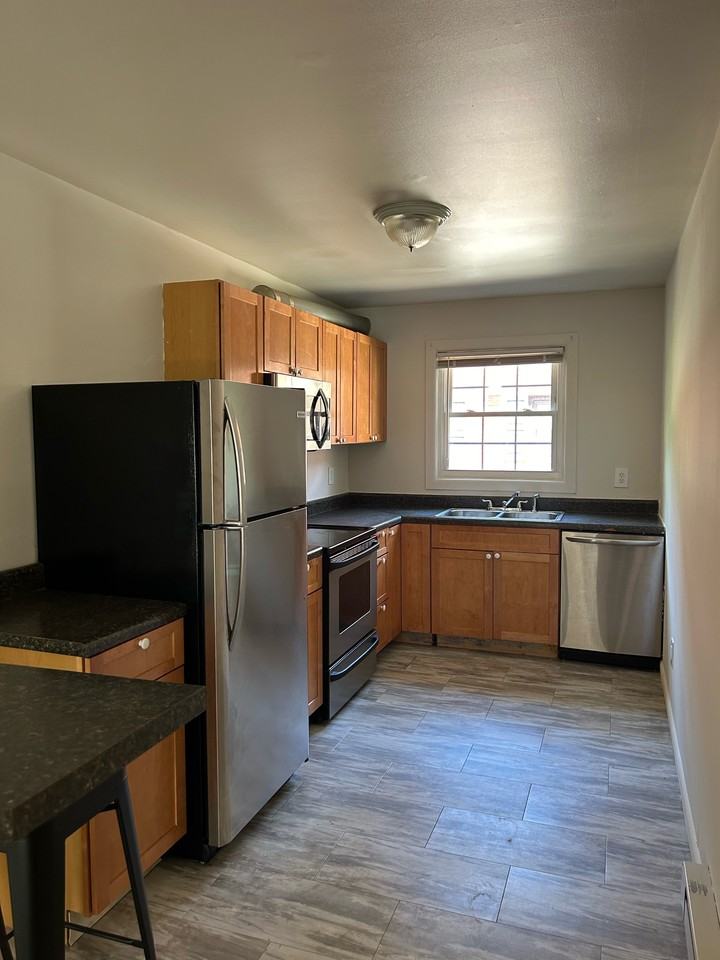 75 11th St #75-5 - Photo 2 of 9