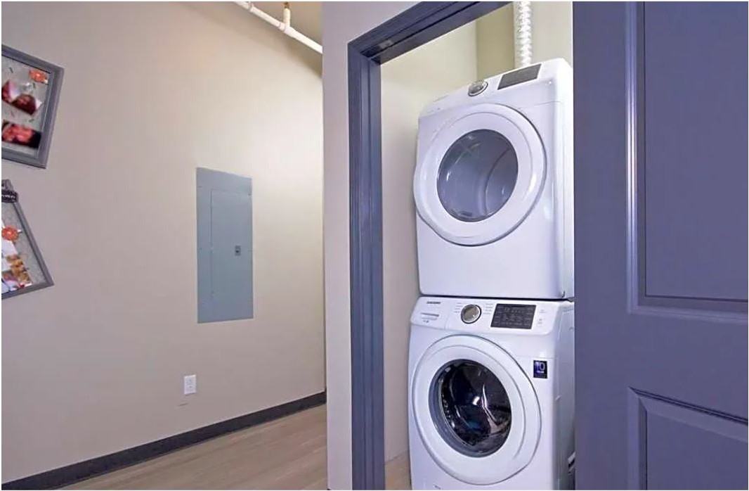 324 Vine St #8C - Photo 4 of 11