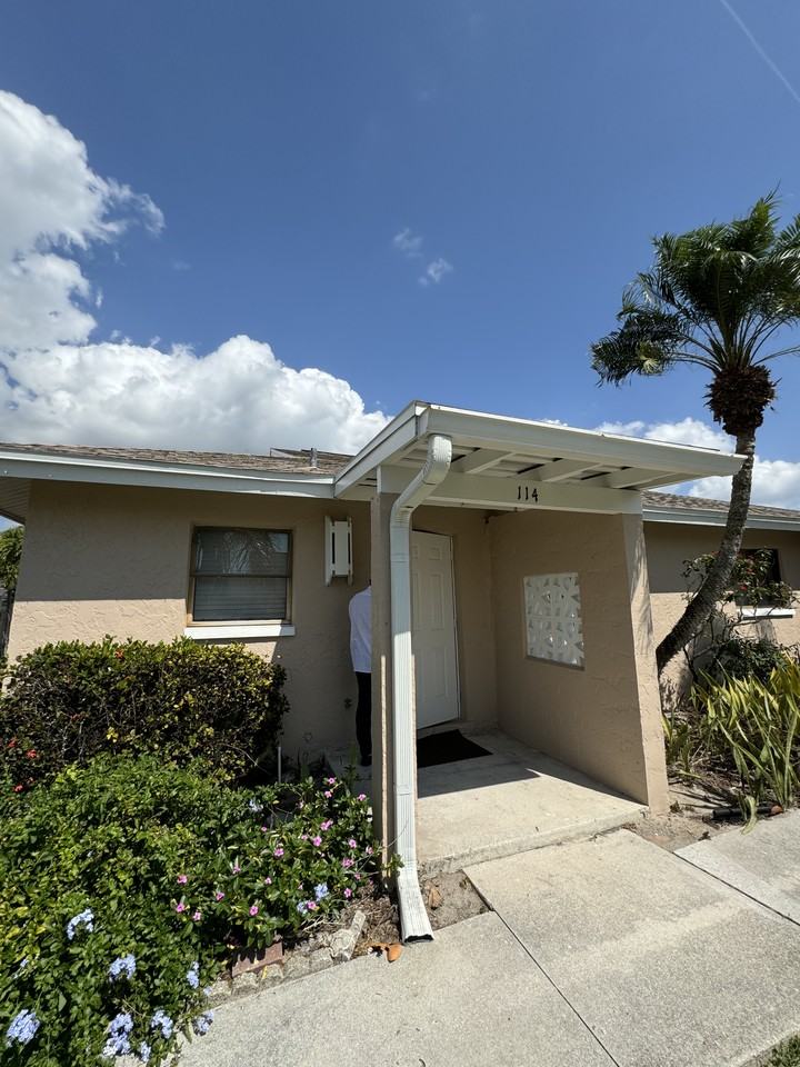 27671 Arroyal Rd #114