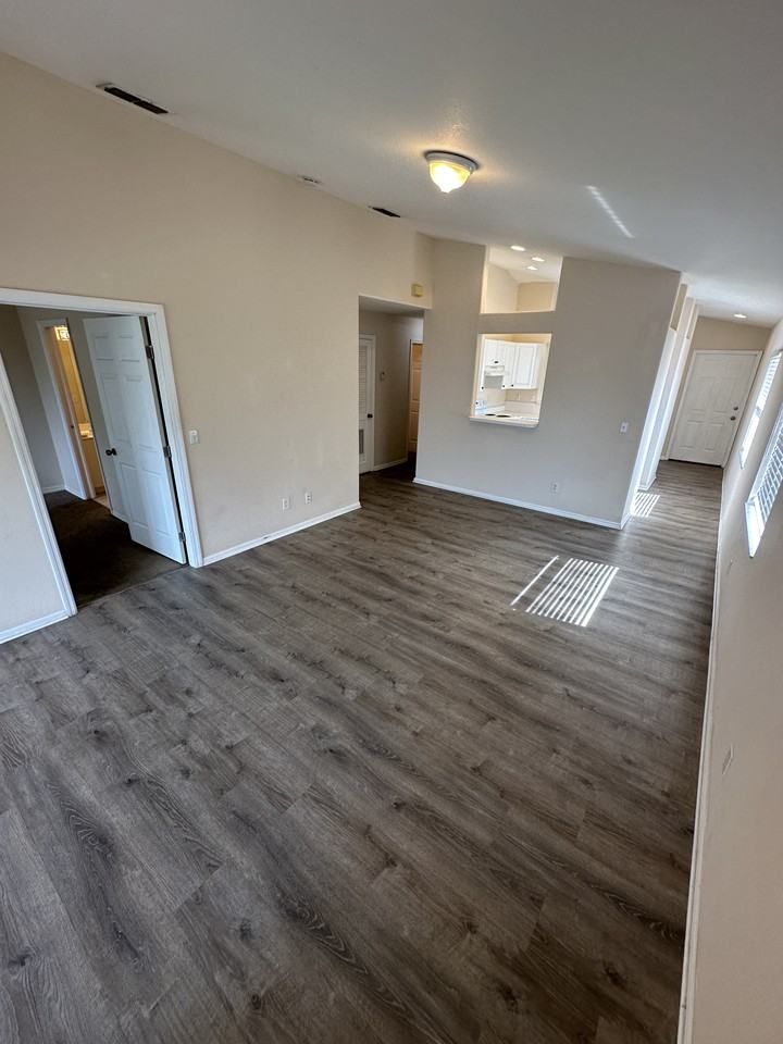 26747 Little John Ct #10 - Photo 6 of 17