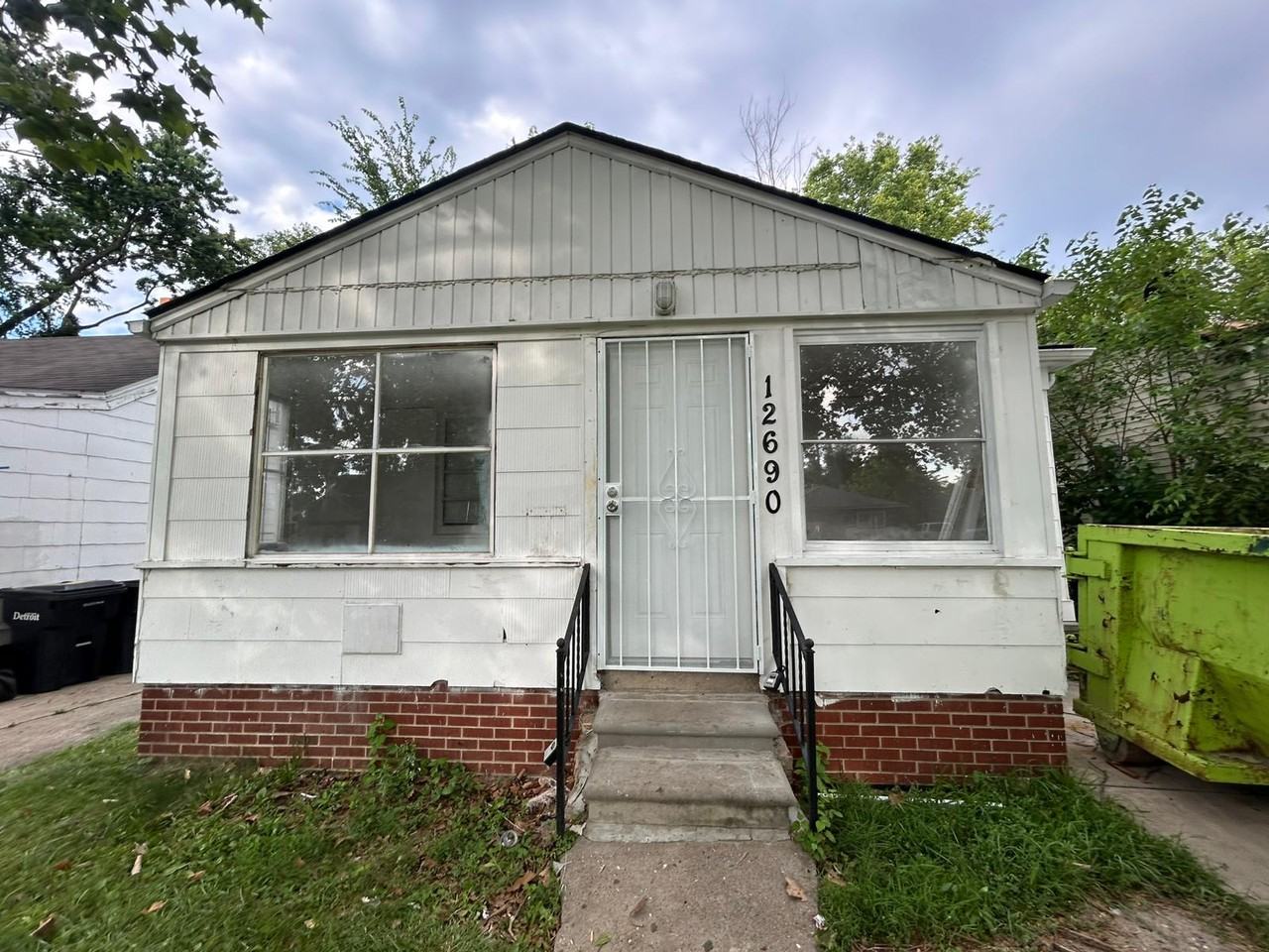 12690 Kentfield St - Photo 2 of 8