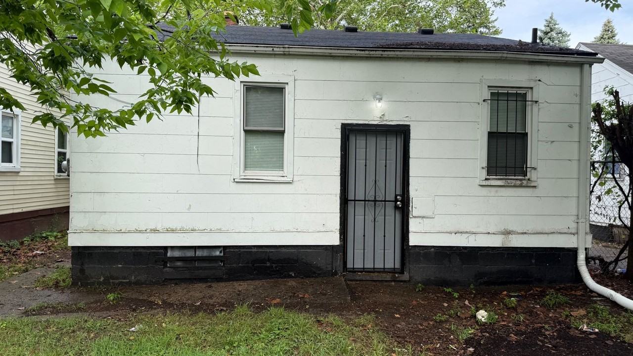 12690 Kentfield St - Photo 4 of 8