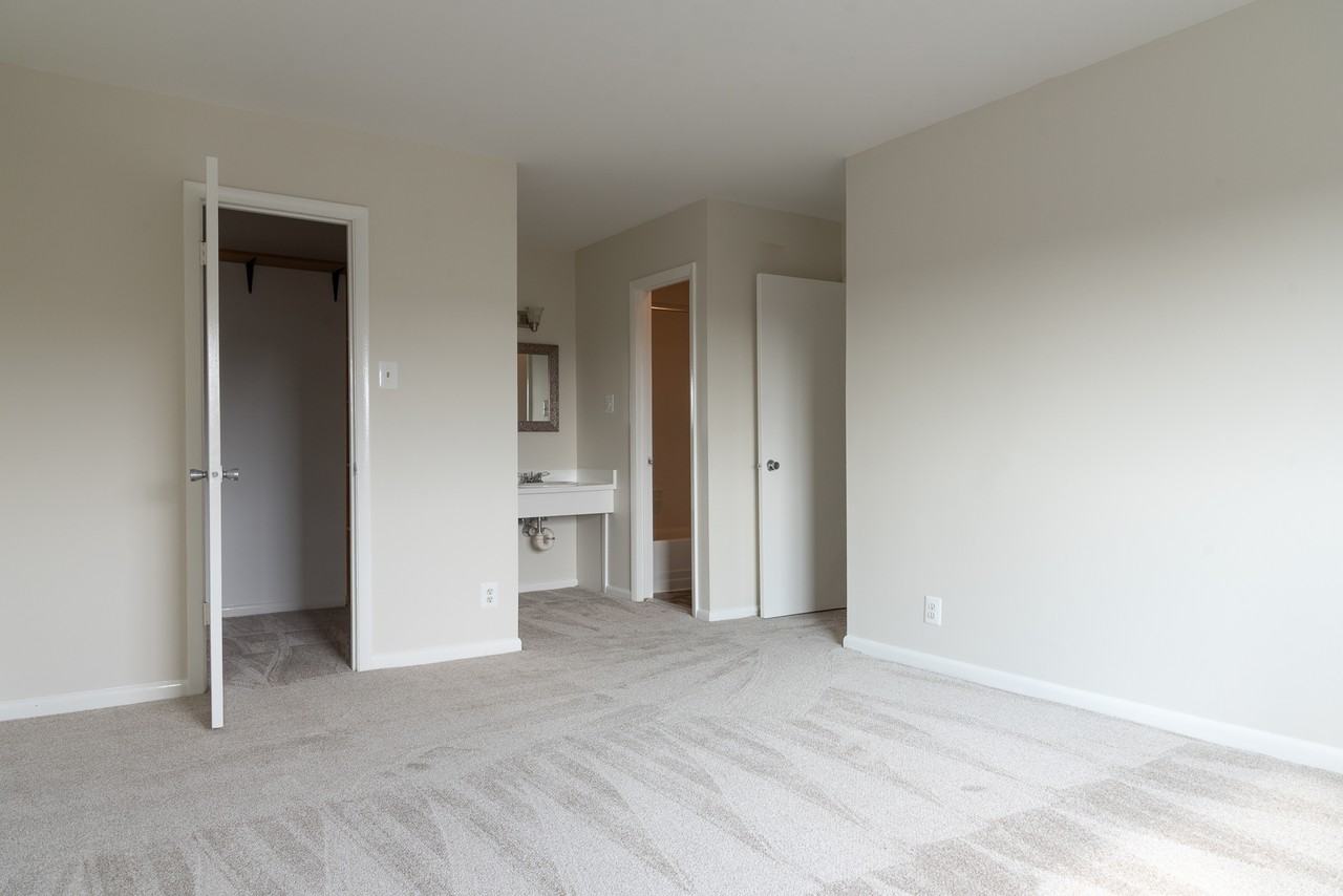 6280 Edsall Rd - Photo 7 of 7