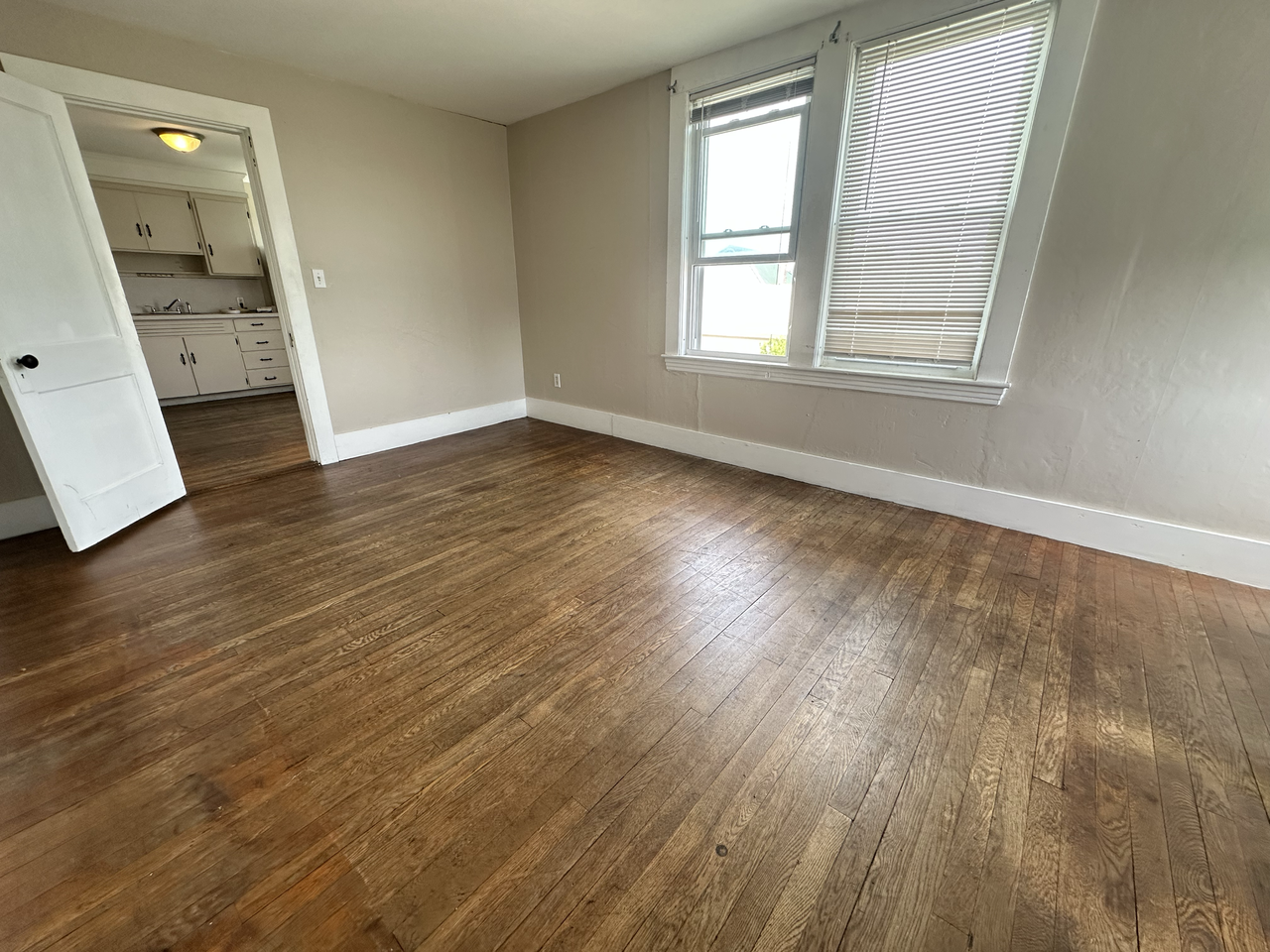 59 Hanson St #5 - Photo 6 of 20