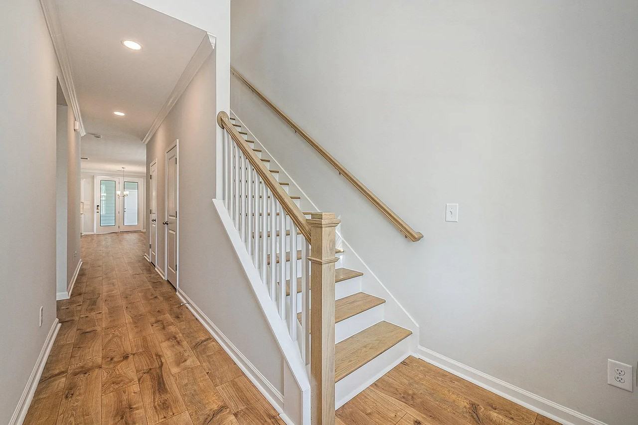 416 Bluegill Ln - Photo 4 of 23