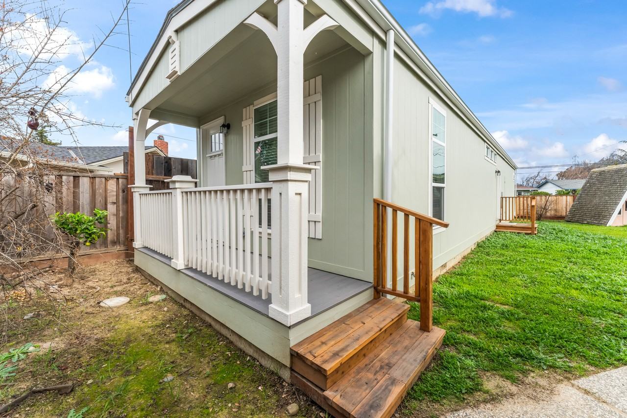 1822 Nestorita Way #NA - Photo 2 of 22