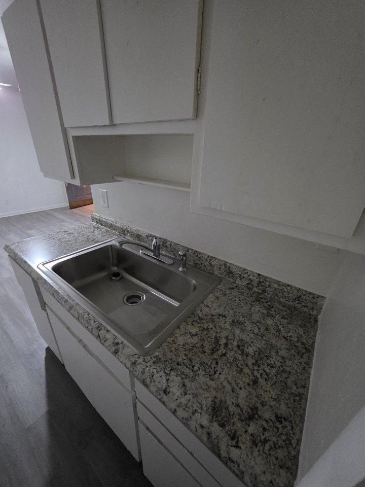 1815 Cleveland Ave #3 - Photo 4 of 9