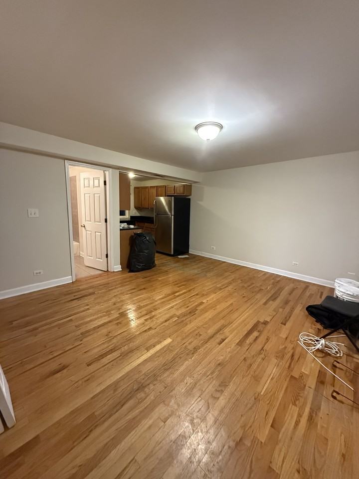 6424 N Ridge Blvd #3L - Photo 2 of 8