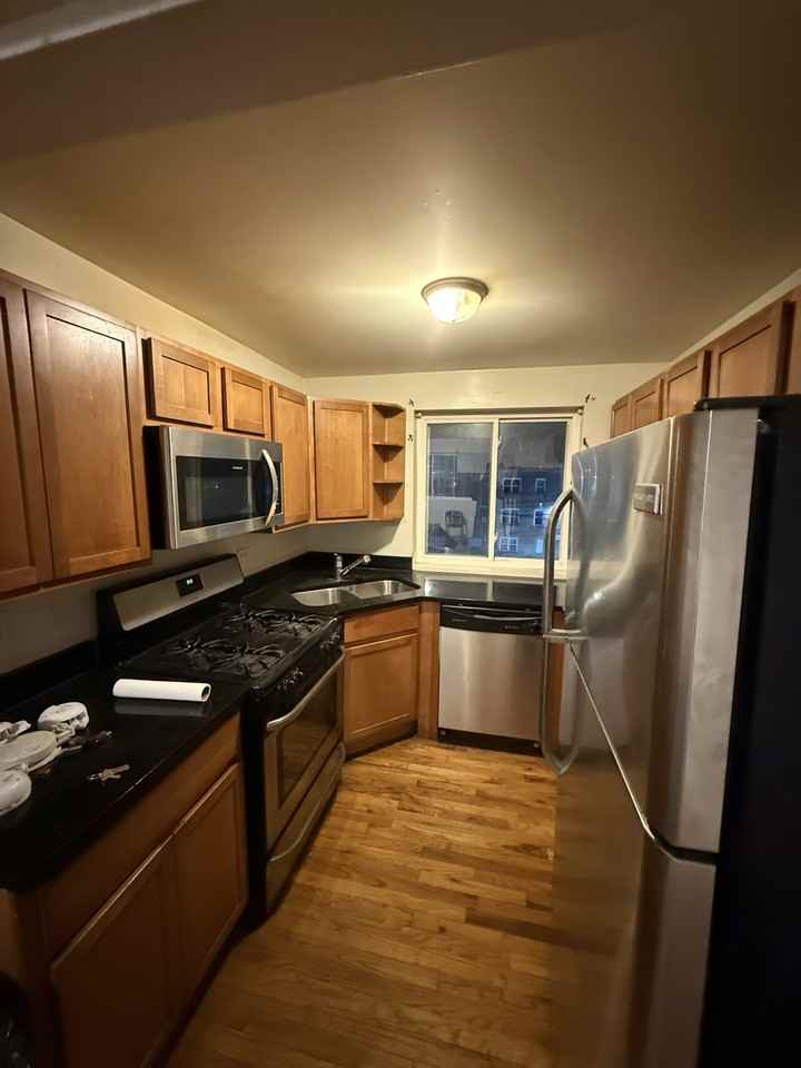 6424 N Ridge Blvd #3L - Photo 3 of 8