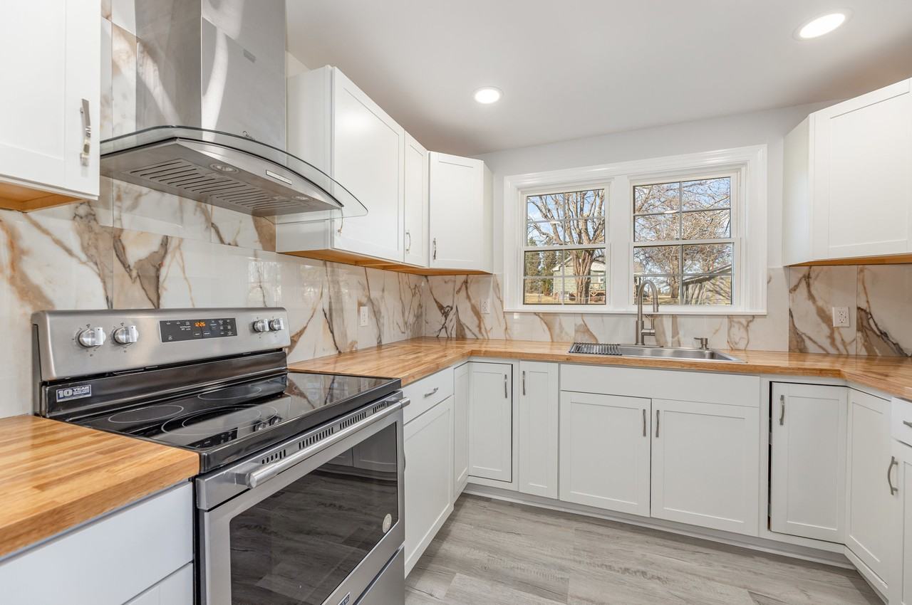 1309 Ridge Ave - Photo 6 of 16